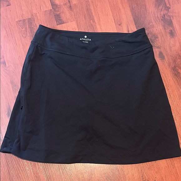 Athleta Pants - Athleta high rise skort EUC 🖤